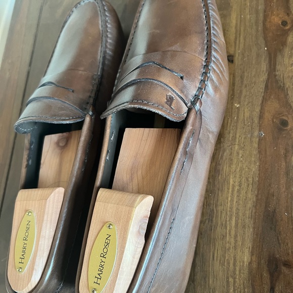 Tod's Gommino Driving Shoes in mid-dark Brown, US Size 9. - Picture 3 of 9